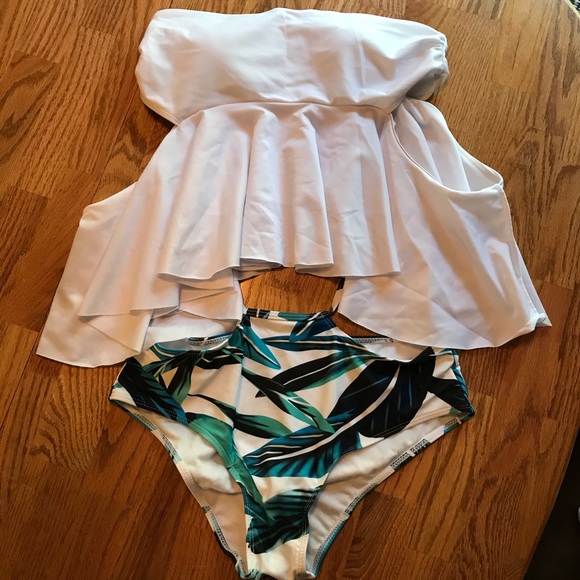 NWT Zaful White & Green Tropical Swimsuit Set (XL) - Picture 2 of 16